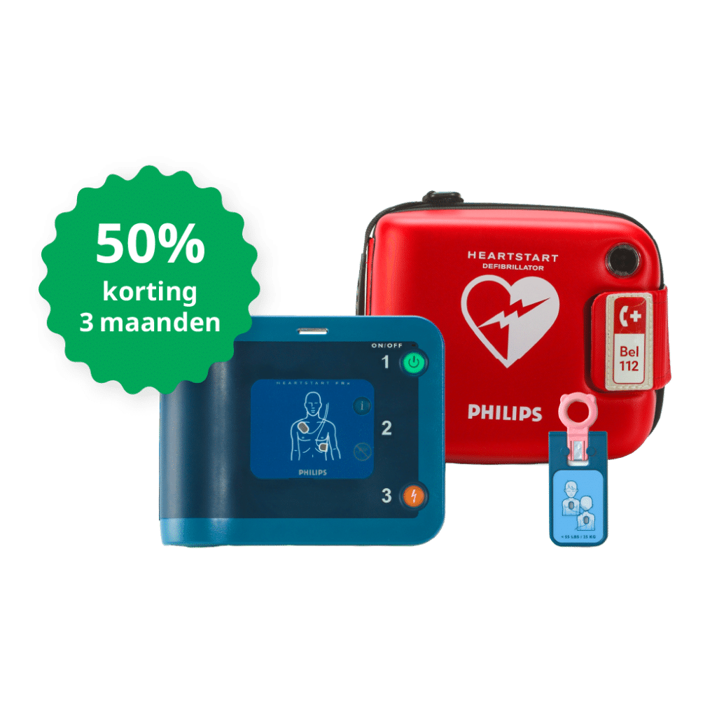 Philips HeartStart AED-set met draagtas, elektroden en 50% korting-sticker voor 3 maanden.